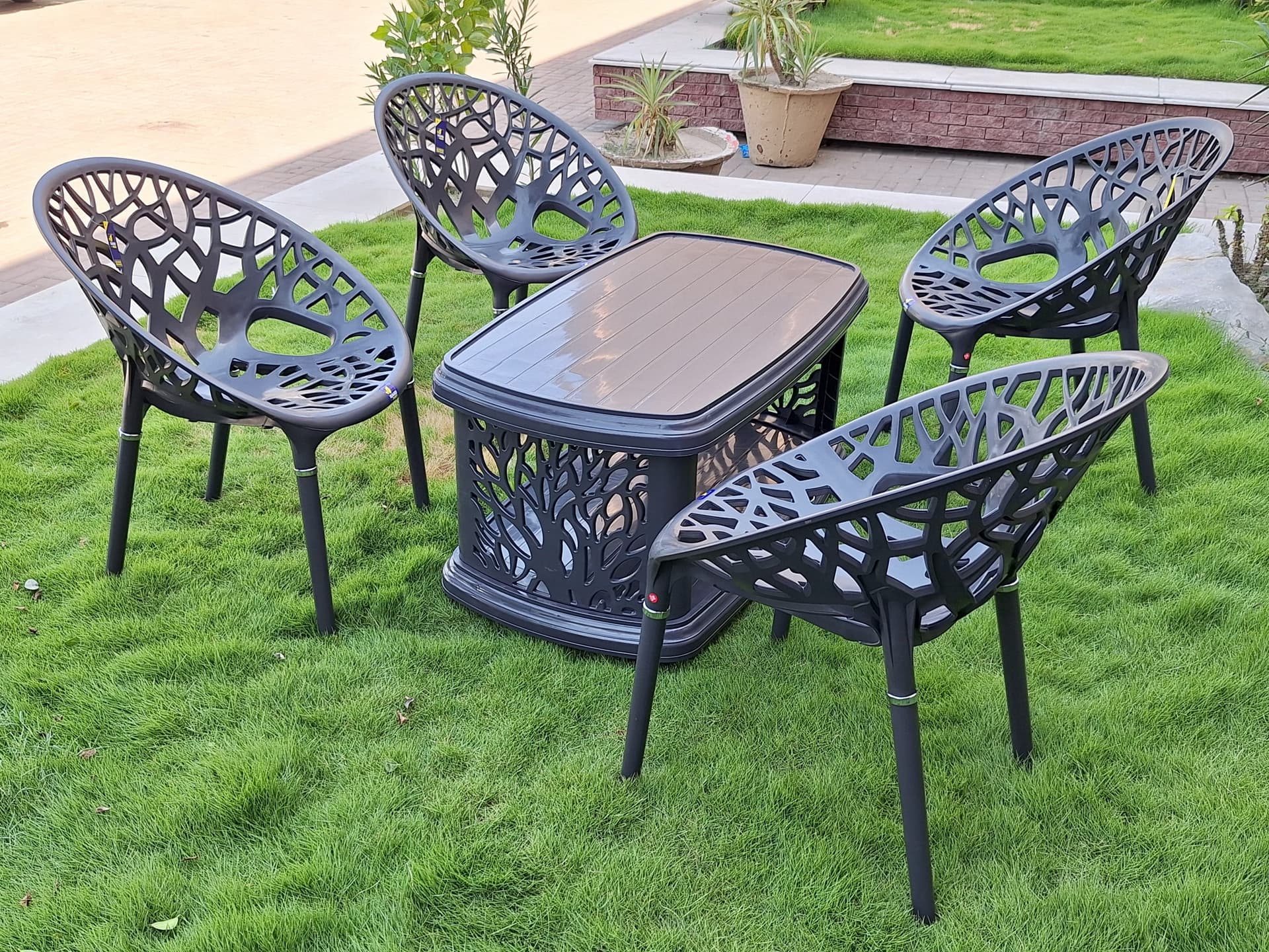 SP-313-PL Tree Chairs Set With Table