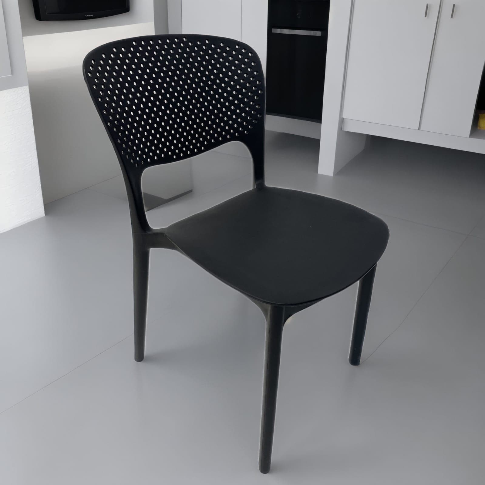 RK-D-037 – Modern Plastic Dining Chair